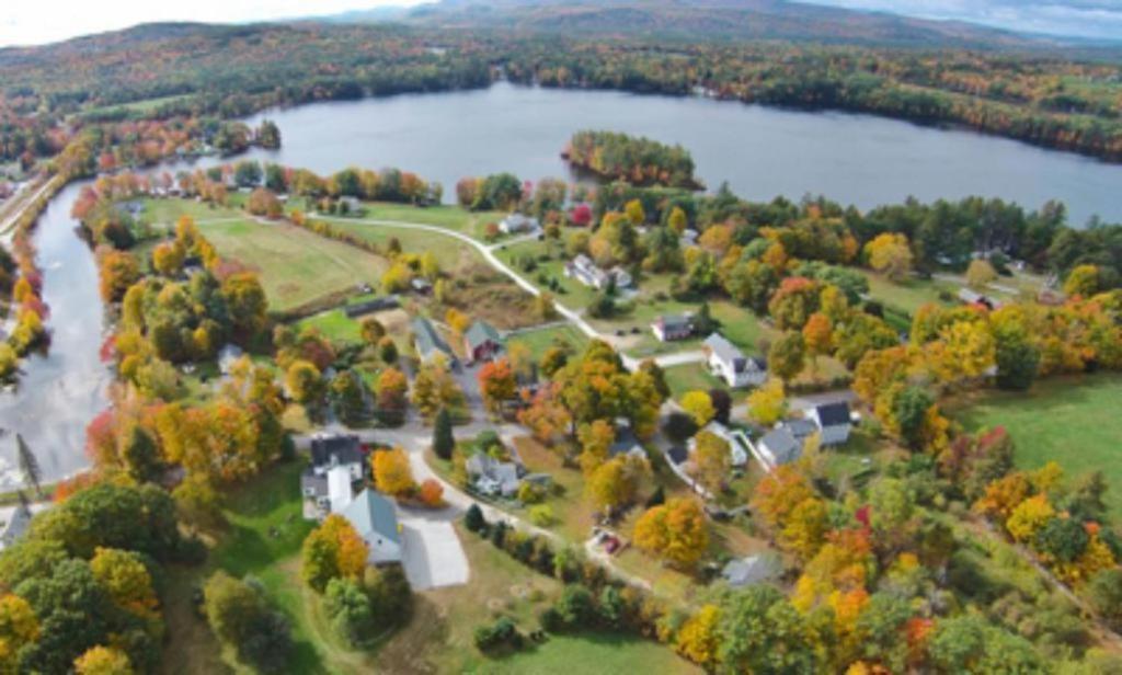 Highland Lake Inn Andover エクステリア 写真