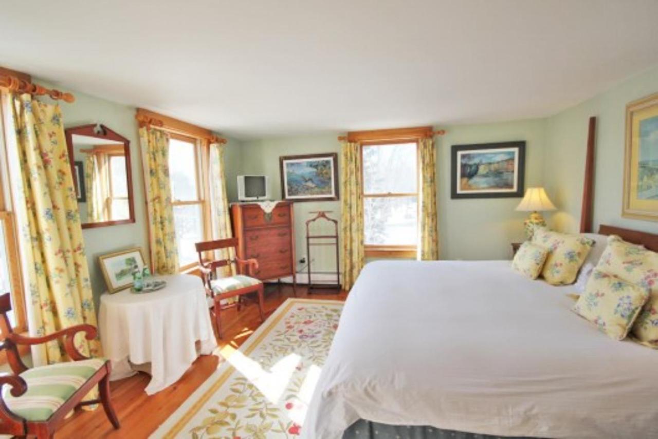 Highland Lake Inn Andover エクステリア 写真