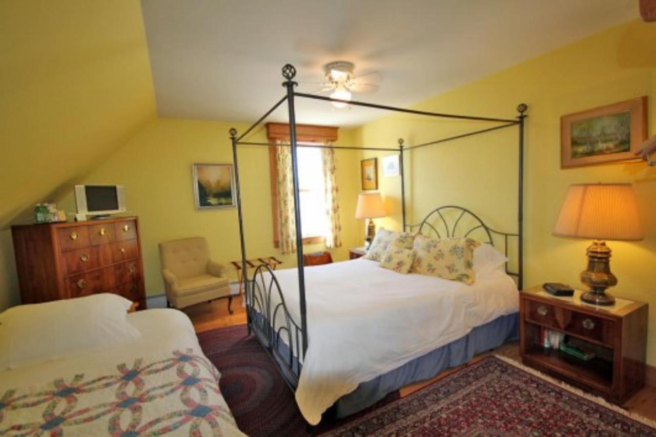 Highland Lake Inn Andover エクステリア 写真